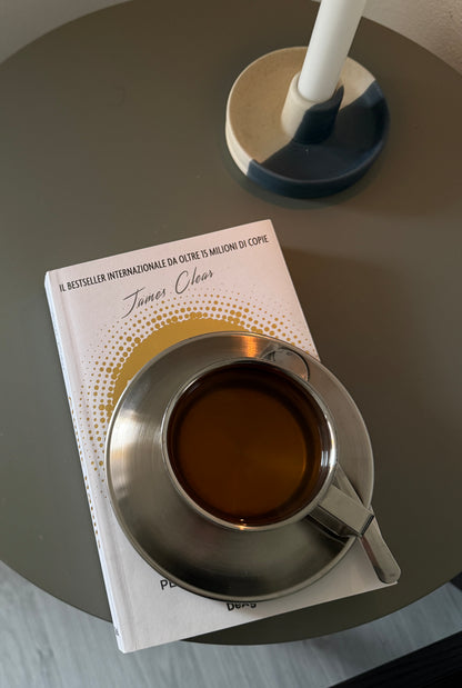 Tazza con piattino e cucchiaino